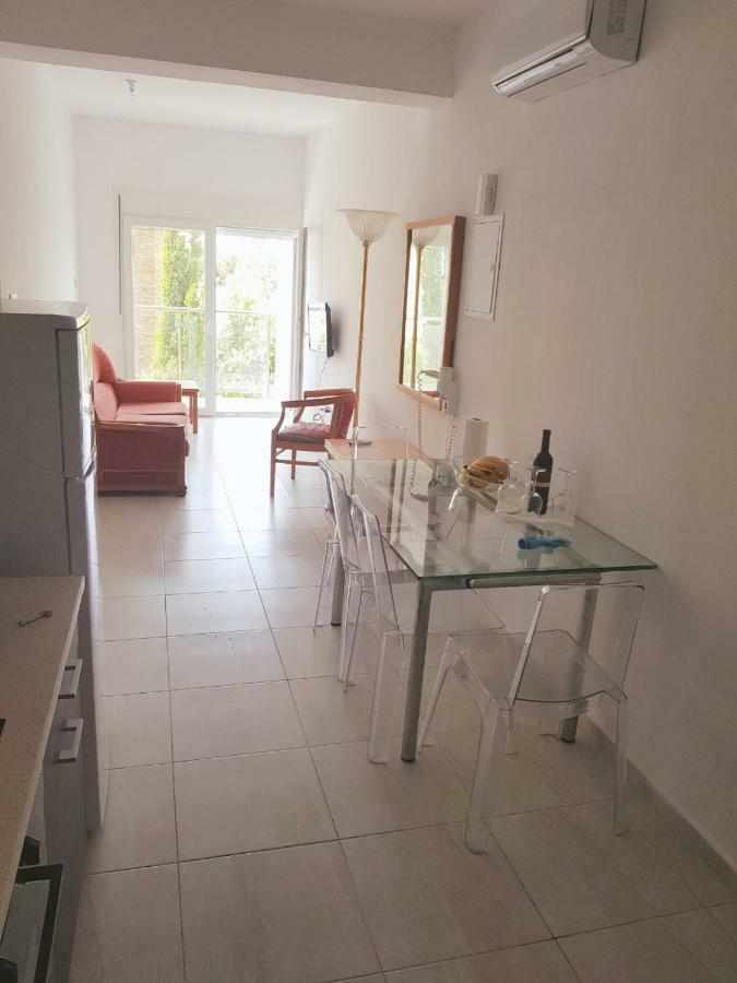 Paphos Apartments *